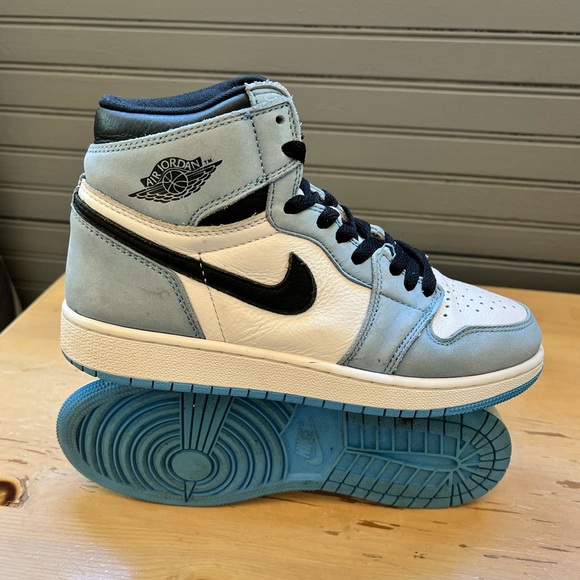 - Jordan 1 Retro OG High University Blue size 6 (GS) - Picture 7 of 9